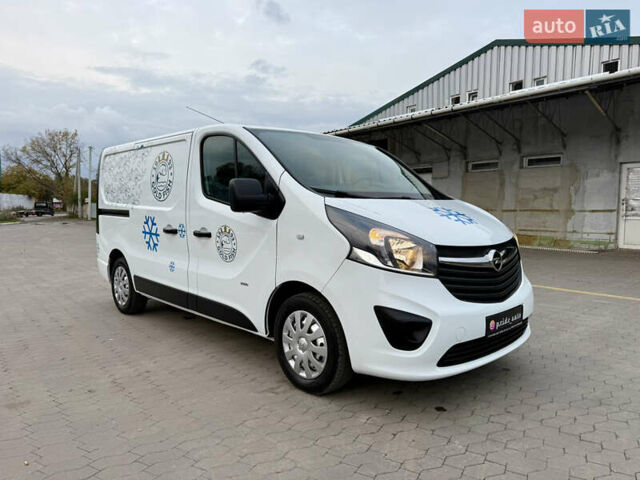 Белый Опель Виваро, объемом двигателя 1.6 л и пробегом 237 тыс. км за 17900 $, фото 8 на Automoto.ua