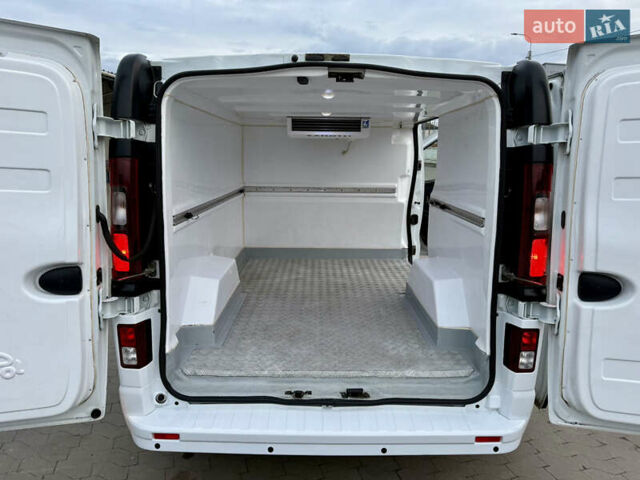 Белый Опель Виваро, объемом двигателя 1.6 л и пробегом 237 тыс. км за 17900 $, фото 40 на Automoto.ua