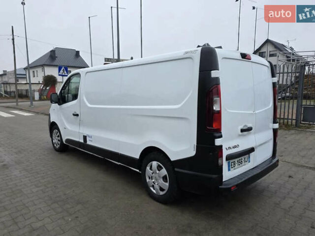 Белый Опель Виваро, объемом двигателя 1.6 л и пробегом 225 тыс. км за 19900 $, фото 2 на Automoto.ua