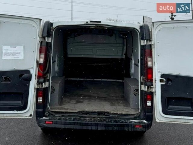 Белый Опель Виваро, объемом двигателя 1.6 л и пробегом 365 тыс. км за 13500 $, фото 7 на Automoto.ua