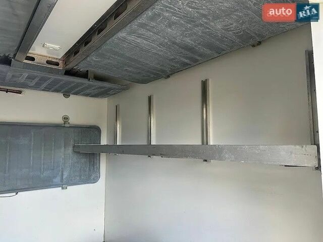 Белый Опель Виваро, объемом двигателя 1.6 л и пробегом 135 тыс. км за 16900 $, фото 8 на Automoto.ua