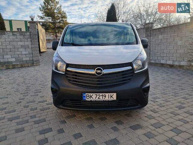 Білий Опель Віваро, об'ємом двигуна 1.6 л та пробігом 264 тис. км за 14500 $, фото 17 на Automoto.ua