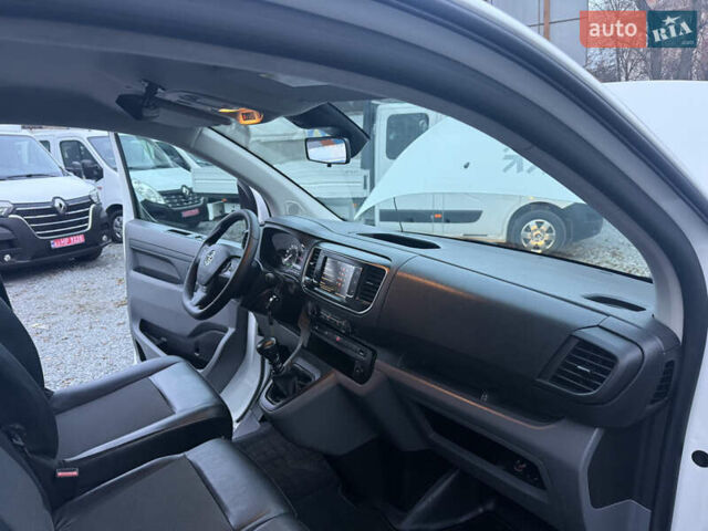 Білий Опель Віваро, об'ємом двигуна 2 л та пробігом 170 тис. км за 24900 $, фото 28 на Automoto.ua