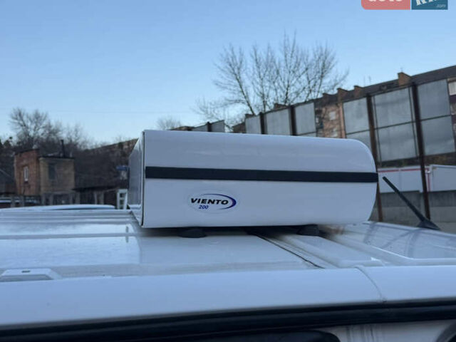 Білий Опель Віваро, об'ємом двигуна 2 л та пробігом 170 тис. км за 24900 $, фото 45 на Automoto.ua