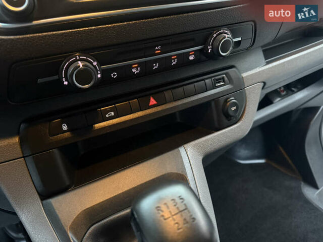 Білий Опель Віваро, об'ємом двигуна 2 л та пробігом 170 тис. км за 24900 $, фото 24 на Automoto.ua