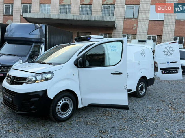 Білий Опель Віваро, об'ємом двигуна 2 л та пробігом 170 тис. км за 24900 $, фото 36 на Automoto.ua