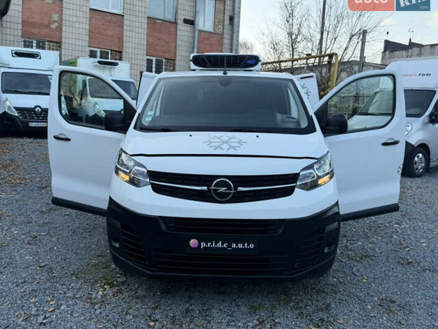 Білий Опель Віваро, об'ємом двигуна 2 л та пробігом 170 тис. км за 24900 $, фото 35 на Automoto.ua