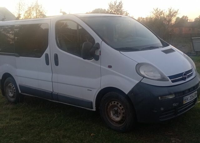 Білий Опель Віваро, об'ємом двигуна 1.9 л та пробігом 3 тис. км за 5200 $, фото 1 на Automoto.ua