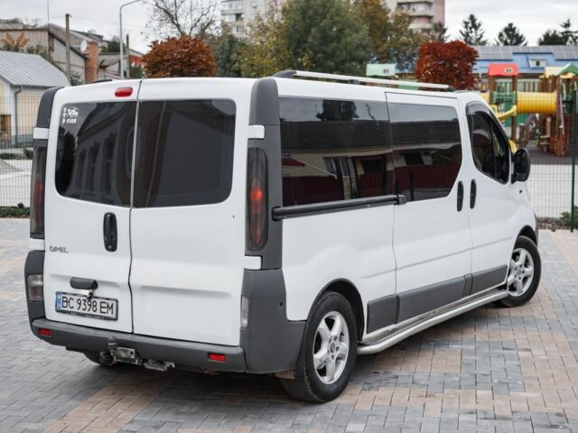 Белый Опель Виваро, объемом двигателя 1.8 л и пробегом 400 тыс. км за 7800 $, фото 6 на Automoto.ua