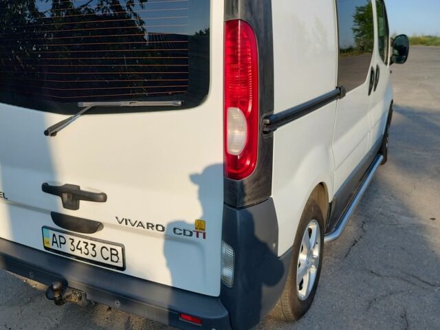 Білий Опель Віваро, об'ємом двигуна 2 л та пробігом 200 тис. км за 10000 $, фото 12 на Automoto.ua