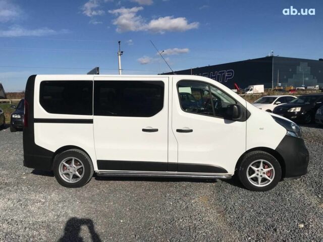 Белый Опель Виваро, объемом двигателя 1.6 л и пробегом 196 тыс. км за 14990 $, фото 3 на Automoto.ua