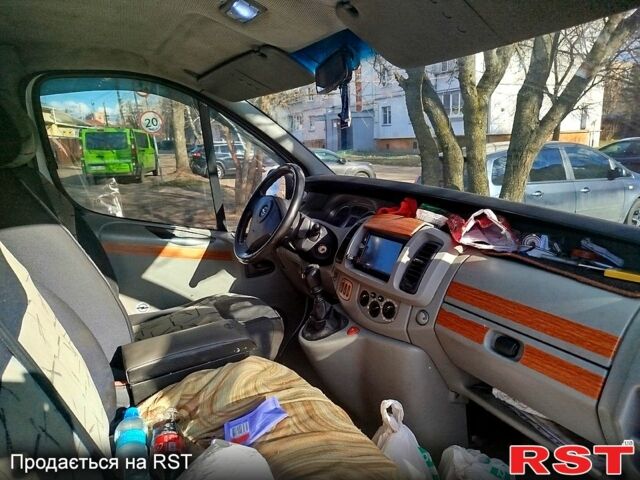 Білий Опель Віваро, об'ємом двигуна 19 л та пробігом 400 тис. км за 7000 $, фото 2 на Automoto.ua