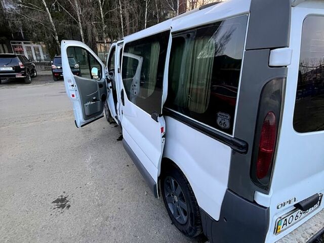 Білий Опель Віваро, об'ємом двигуна 1.9 л та пробігом 472 тис. км за 8400 $, фото 7 на Automoto.ua