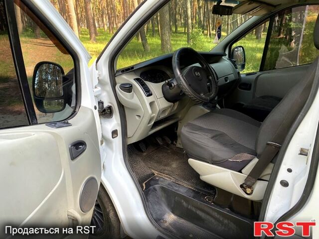 Білий Опель Віваро, об'ємом двигуна 1.9 л та пробігом 278 тис. км за 5950 $, фото 9 на Automoto.ua