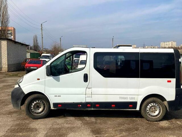Білий Опель Віваро, об'ємом двигуна 1.9 л та пробігом 300 тис. км за 4500 $, фото 3 на Automoto.ua