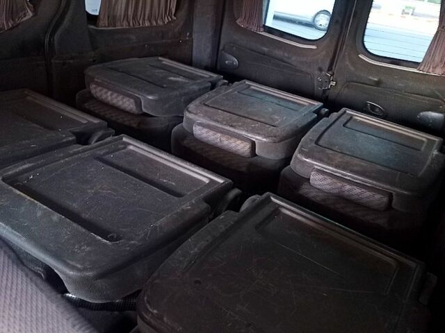 Білий Опель Віваро, об'ємом двигуна 1.9 л та пробігом 220 тис. км за 5500 $, фото 4 на Automoto.ua