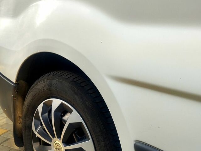 Белый Опель Виваро, объемом двигателя 2 л и пробегом 0 тыс. км за 8500 $, фото 3 на Automoto.ua