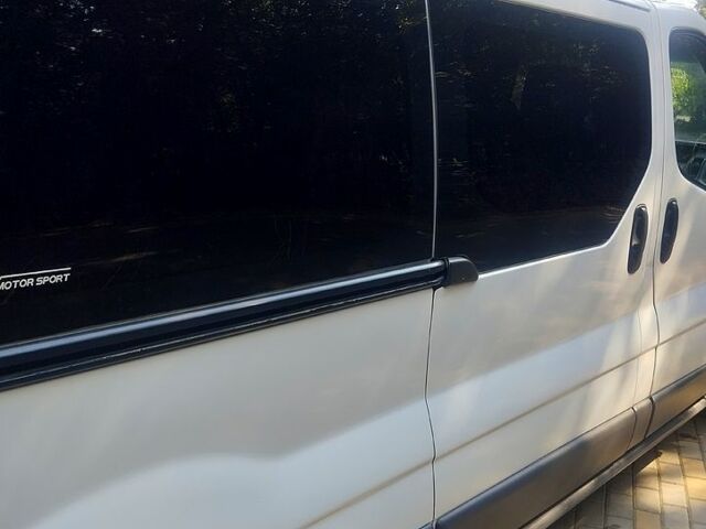 Белый Опель Виваро, объемом двигателя 2 л и пробегом 0 тыс. км за 8500 $, фото 4 на Automoto.ua