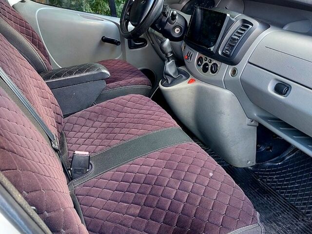 Білий Опель Віваро, об'ємом двигуна 1.9 л та пробігом 0 тис. км за 7500 $, фото 4 на Automoto.ua