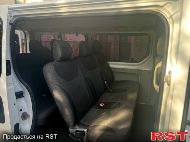 Белый Опель Виваро, объемом двигателя 2 л и пробегом 324 тыс. км за 10999 $, фото 12 на Automoto.ua