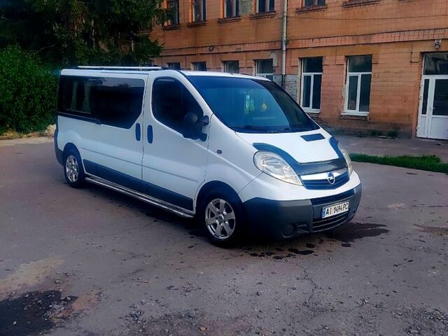 Білий Опель Віваро, об'ємом двигуна 2.5 л та пробігом 257 тис. км за 7500 $, фото 11 на Automoto.ua
