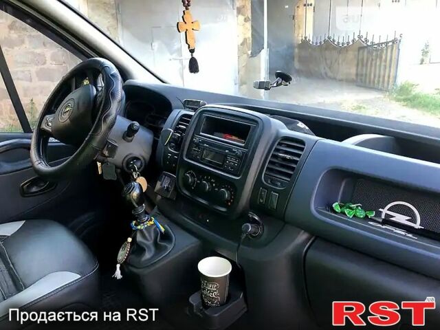 Білий Опель Віваро, об'ємом двигуна 1.6 л та пробігом 296 тис. км за 12700 $, фото 6 на Automoto.ua