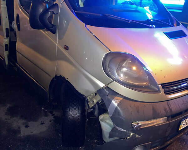 Бежевый Опель Виваро, объемом двигателя 1.87 л и пробегом 495 тыс. км за 5499 $, фото 7 на Automoto.ua