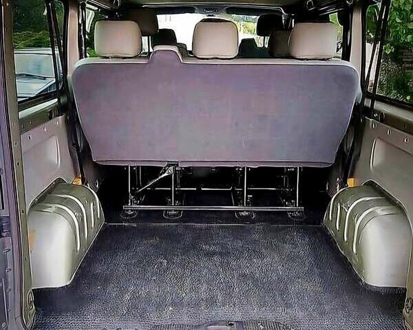 Бежевый Опель Виваро, объемом двигателя 2 л и пробегом 200 тыс. км за 9000 $, фото 9 на Automoto.ua