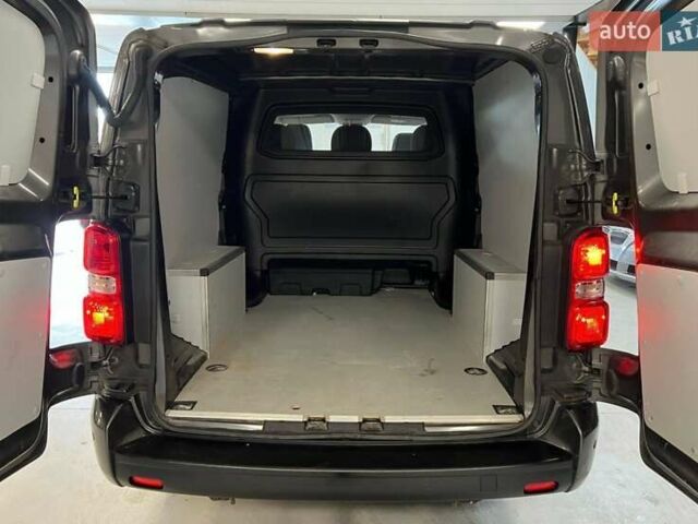 Бежевий Опель Віваро, об'ємом двигуна 2 л та пробігом 270 тис. км за 23800 $, фото 5 на Automoto.ua