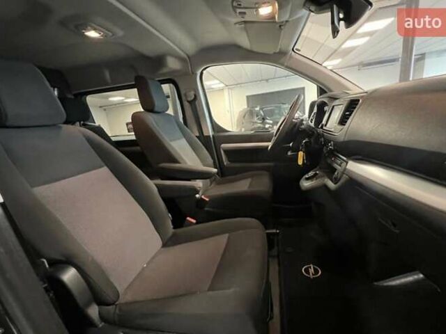 Бежевий Опель Віваро, об'ємом двигуна 2 л та пробігом 270 тис. км за 23800 $, фото 4 на Automoto.ua