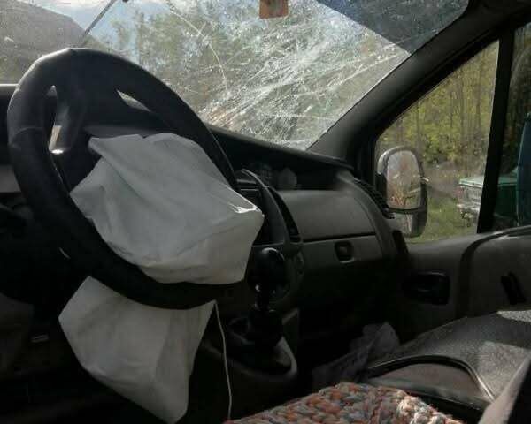 Черный Опель Виваро, объемом двигателя 1.9 л и пробегом 333 тыс. км за 2700 $, фото 9 на Automoto.ua