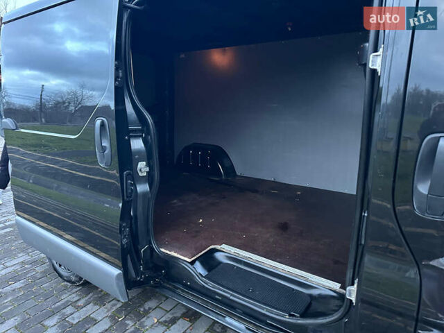 Черный Опель Виваро, объемом двигателя 2 л и пробегом 217 тыс. км за 10999 $, фото 17 на Automoto.ua
