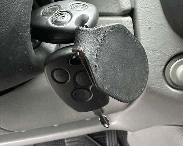 Черный Опель Виваро, объемом двигателя 2 л и пробегом 234 тыс. км за 12600 $, фото 51 на Automoto.ua