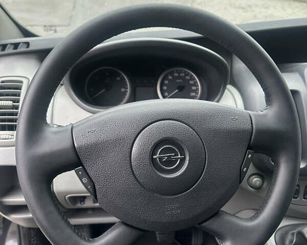 Черный Опель Виваро, объемом двигателя 2 л и пробегом 234 тыс. км за 12600 $, фото 46 на Automoto.ua