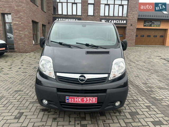 Черный Опель Виваро, объемом двигателя 2 л и пробегом 234 тыс. км за 12600 $, фото 62 на Automoto.ua