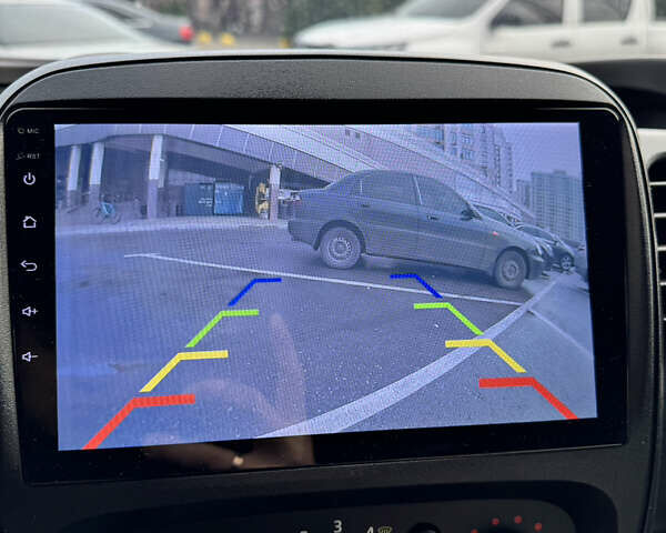 Черный Опель Виваро, объемом двигателя 1.6 л и пробегом 232 тыс. км за 14000 $, фото 3 на Automoto.ua