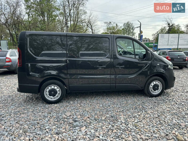 Черный Опель Виваро, объемом двигателя 1.6 л и пробегом 196 тыс. км за 12400 $, фото 14 на Automoto.ua