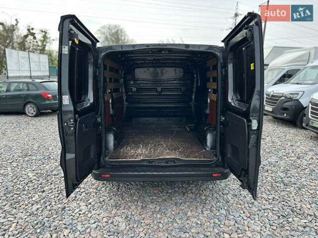 Черный Опель Виваро, объемом двигателя 1.6 л и пробегом 196 тыс. км за 11999 $, фото 29 на Automoto.ua