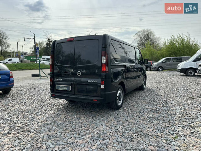 Черный Опель Виваро, объемом двигателя 1.6 л и пробегом 196 тыс. км за 11999 $, фото 10 на Automoto.ua