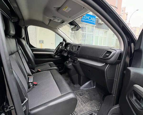 Черный Опель Виваро, объемом двигателя 2 л и пробегом 238 тыс. км за 24000 $, фото 6 на Automoto.ua