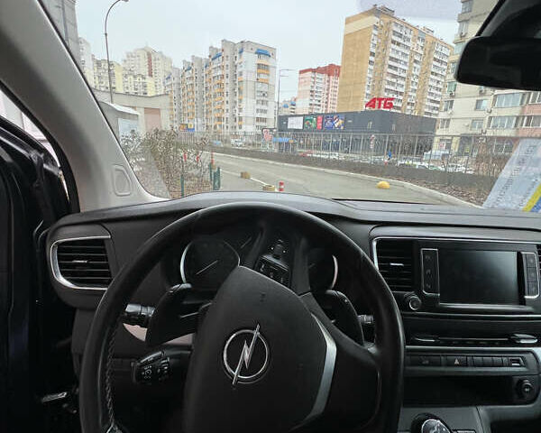 Черный Опель Виваро, объемом двигателя 2 л и пробегом 238 тыс. км за 24000 $, фото 11 на Automoto.ua