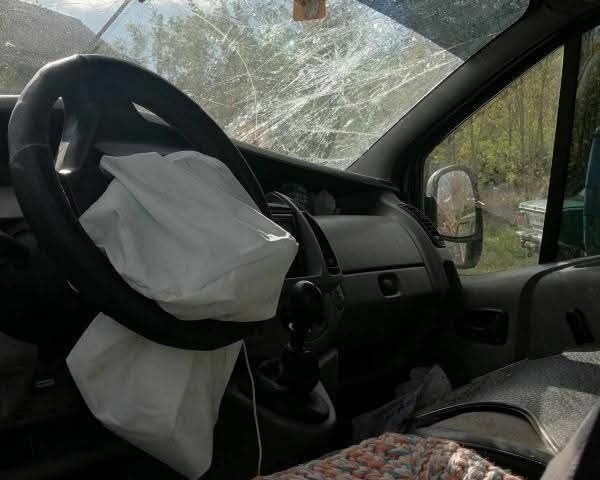 Черный Опель Виваро, объемом двигателя 1.9 л и пробегом 444 тыс. км за 2500 $, фото 6 на Automoto.ua