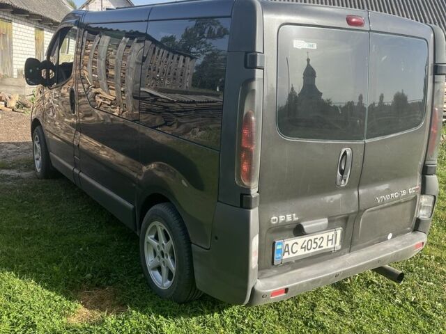 Чорний Опель Віваро, об'ємом двигуна 1.9 л та пробігом 400 тис. км за 6500 $, фото 3 на Automoto.ua