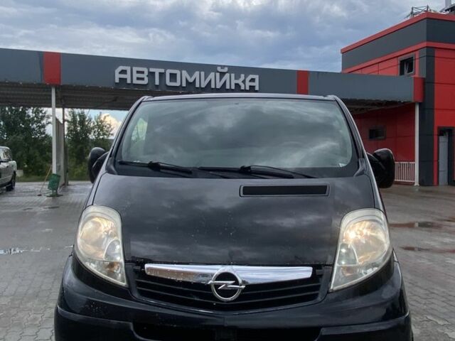 Чорний Опель Віваро, об'ємом двигуна 1.9 л та пробігом 300 тис. км за 9500 $, фото 7 на Automoto.ua