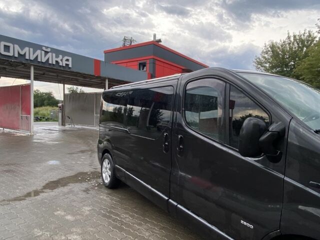 Чорний Опель Віваро, об'ємом двигуна 1.9 л та пробігом 300 тис. км за 9500 $, фото 5 на Automoto.ua