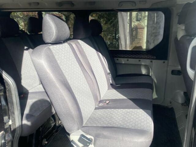 Чорний Опель Віваро, об'ємом двигуна 1.9 л та пробігом 300 тис. км за 9500 $, фото 9 на Automoto.ua