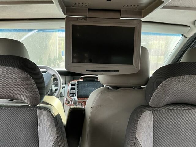 Черный Опель Виваро, объемом двигателя 2.5 л и пробегом 290 тыс. км за 8100 $, фото 6 на Automoto.ua