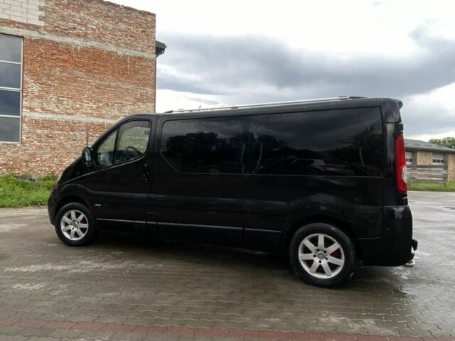 Чорний Опель Віваро, об'ємом двигуна 1.9 л та пробігом 300 тис. км за 9500 $, фото 6 на Automoto.ua