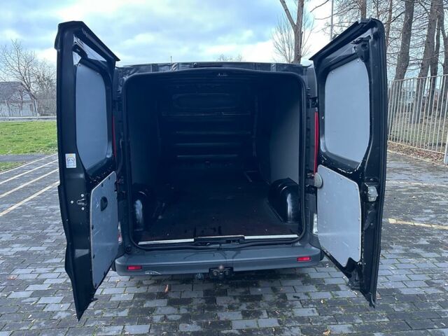 Черный Опель Виваро, объемом двигателя 2 л и пробегом 217 тыс. км за 10999 $, фото 7 на Automoto.ua