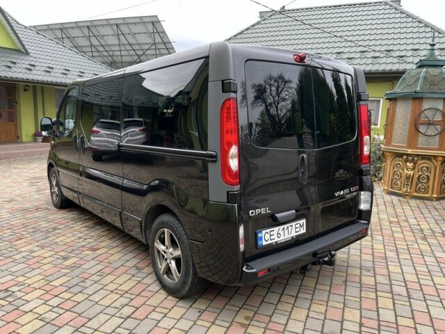 Черный Опель Виваро, объемом двигателя 2 л и пробегом 312 тыс. км за 15000 $, фото 4 на Automoto.ua